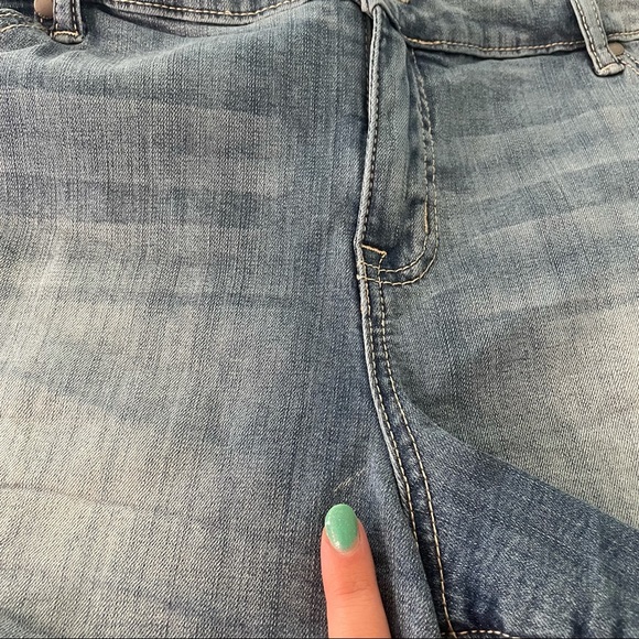 Torrid size 20 denim short shorts - Picture 4 of 8